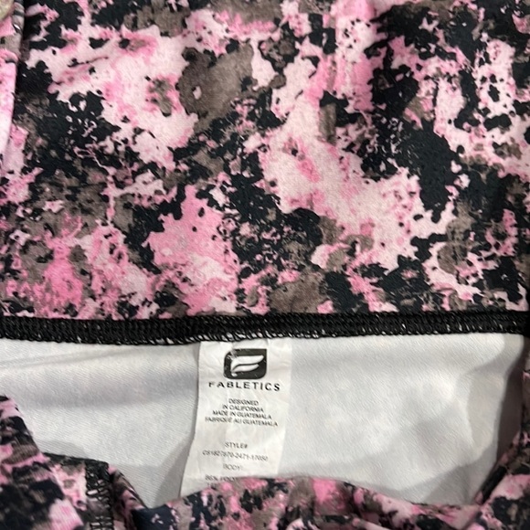 FABLETICS Multi Color Splash Black/Pink/Gray Leggings Sz L Excellent Condition - Picture 2 of 6